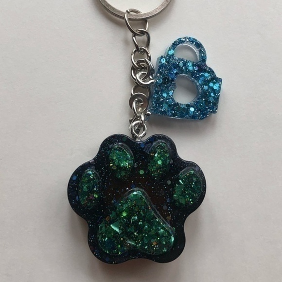 Handmade Black & Green Resin Dog or Cat Paw Print + Blue Coffee Mug Key Chain - Picture 3 of 7